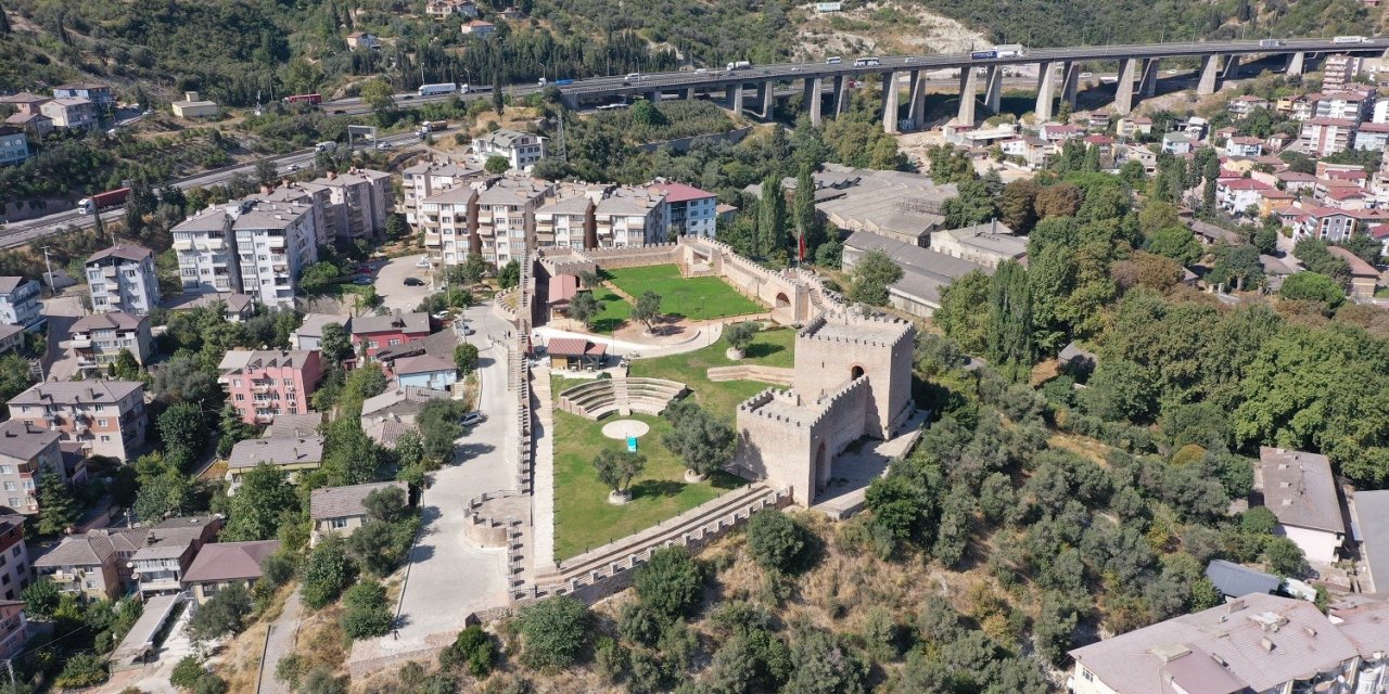 Hereke Kalesi açılışında Mustafa Ceceli sahne alacak