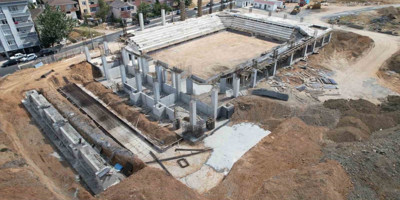 Çayırova’ya yeni spor salonu