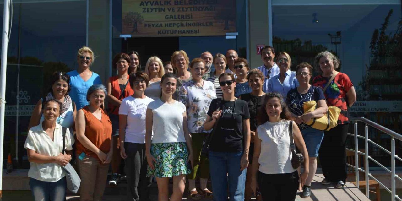 Ayvalık Zeytin Müzesi’nde kadın zeytin çiftçilerine sektörel eğitim