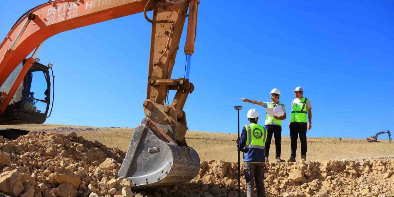 Ege’nin en büyük güneş enerji santrali inşası başladı