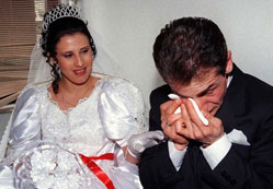 Evlilik yaşı 40'a dayandı