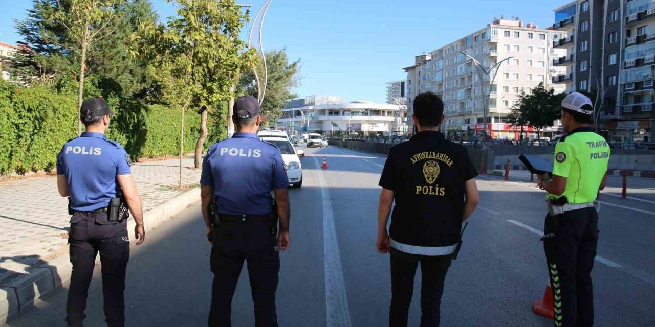 Afyonkarahisar’da asayiş ve trafik denetimi