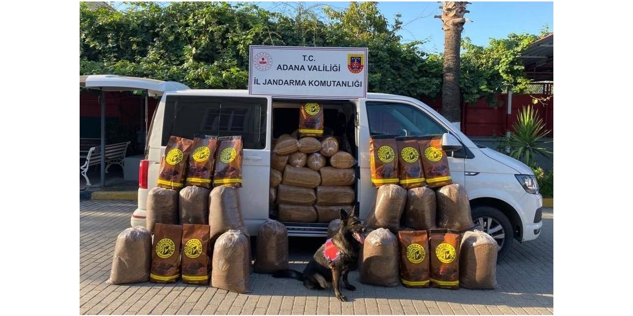 Adana’da bir araçta yapılan aramada 755 kilo tütün ele geçirildi