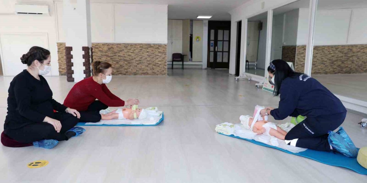 Doğuma hazırlık kursu açıldı
