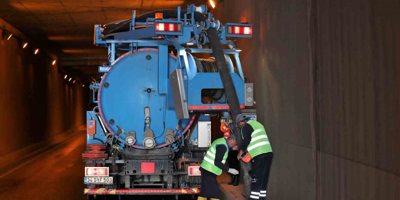 ASAT ekipleri yağmur suyu hattı temizliğine başladı