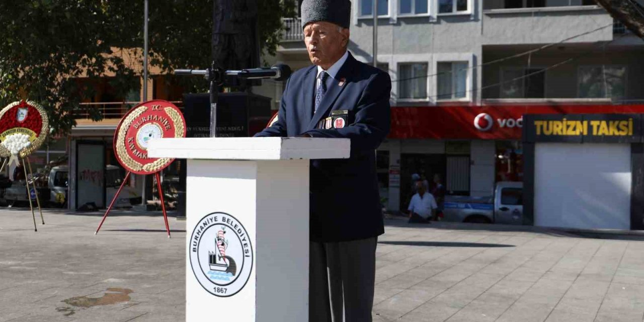 Burhaniye’de Gaziler Günü, Cumhuriyet Meydanı’nda kutlandı