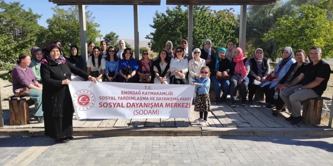 Meslek edindirme kurs katılımcılarına Kapadokya turu