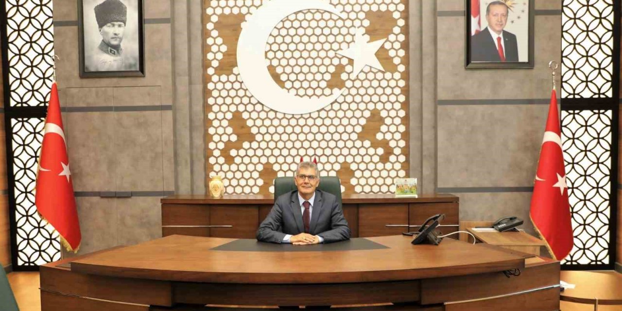 Vali Çelik: "Gaziler Günü’nü kutlamanın gururu içerisindeyiz"