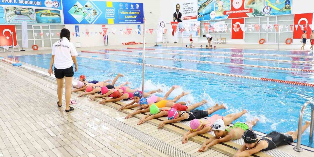 Yenişehir Belediyesi, 14 branşta ücretsiz kış spor kursları başlattı