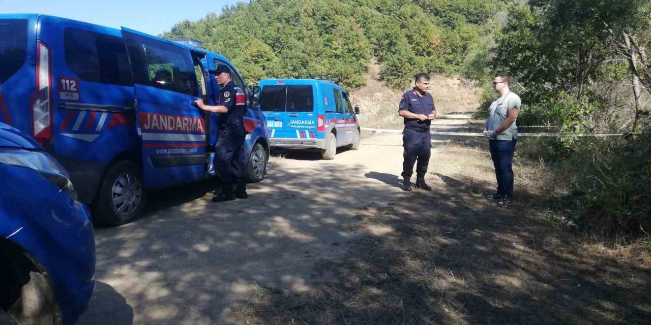 Esere göleti kıyısında erkek cesedi bulundu