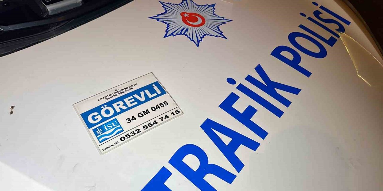 Denetime sahte görevli kartı ile giren şahıs polisin dikkatinden kaçmadı