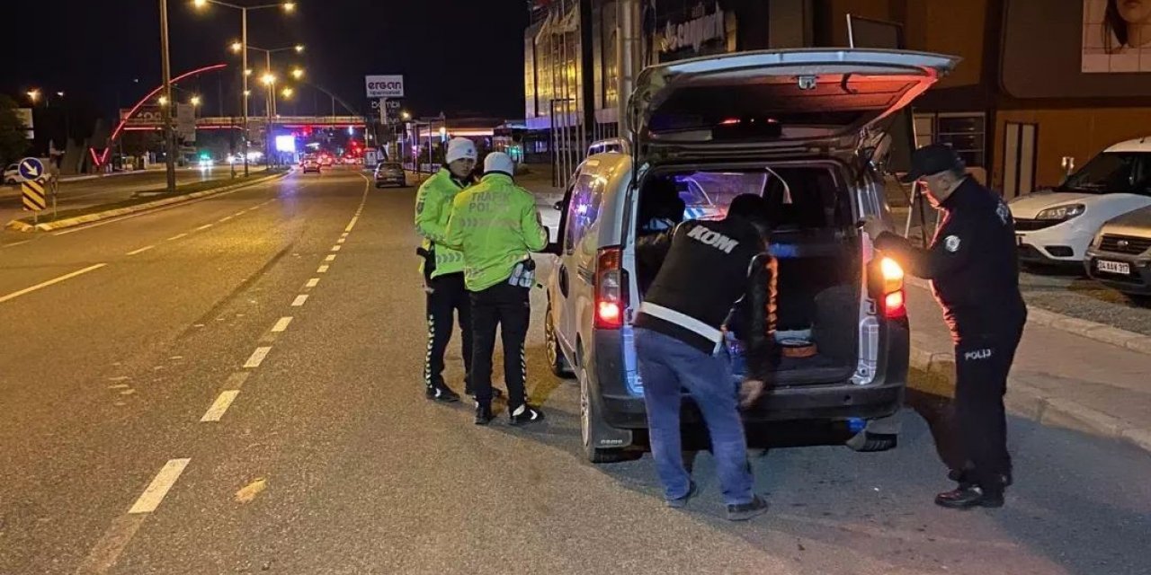 Erzincan’da 2 adet el bombası ele geçirildi