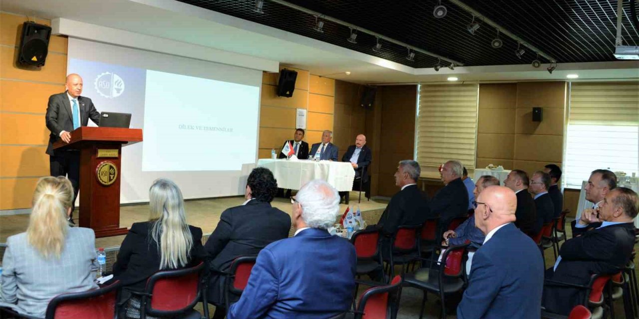 ASO Eğitim Vakfı’nda yeni yönetim belirlendi