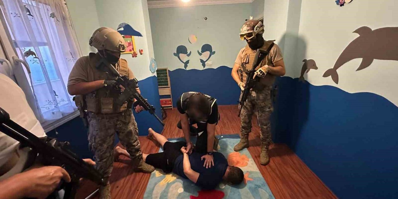 Suç makinesine özel hareket destekli operasyon