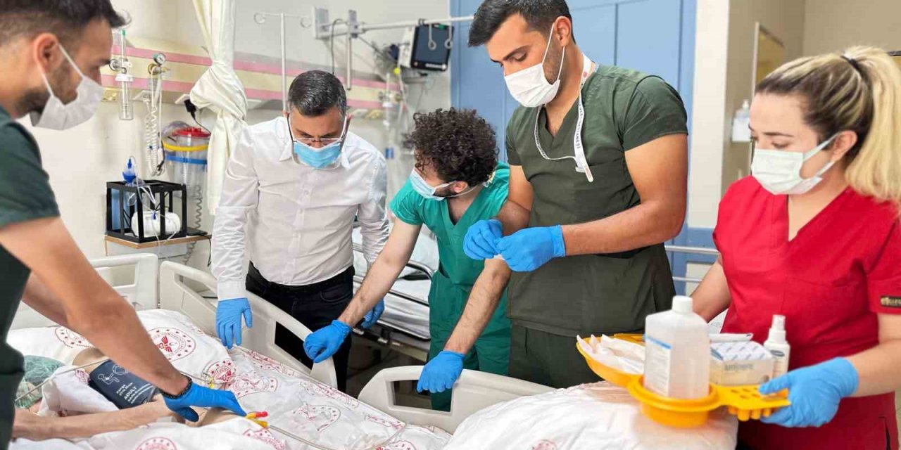 Kahta’da Profesyonel Kronik Yara Bakım Ekibi kuruldu