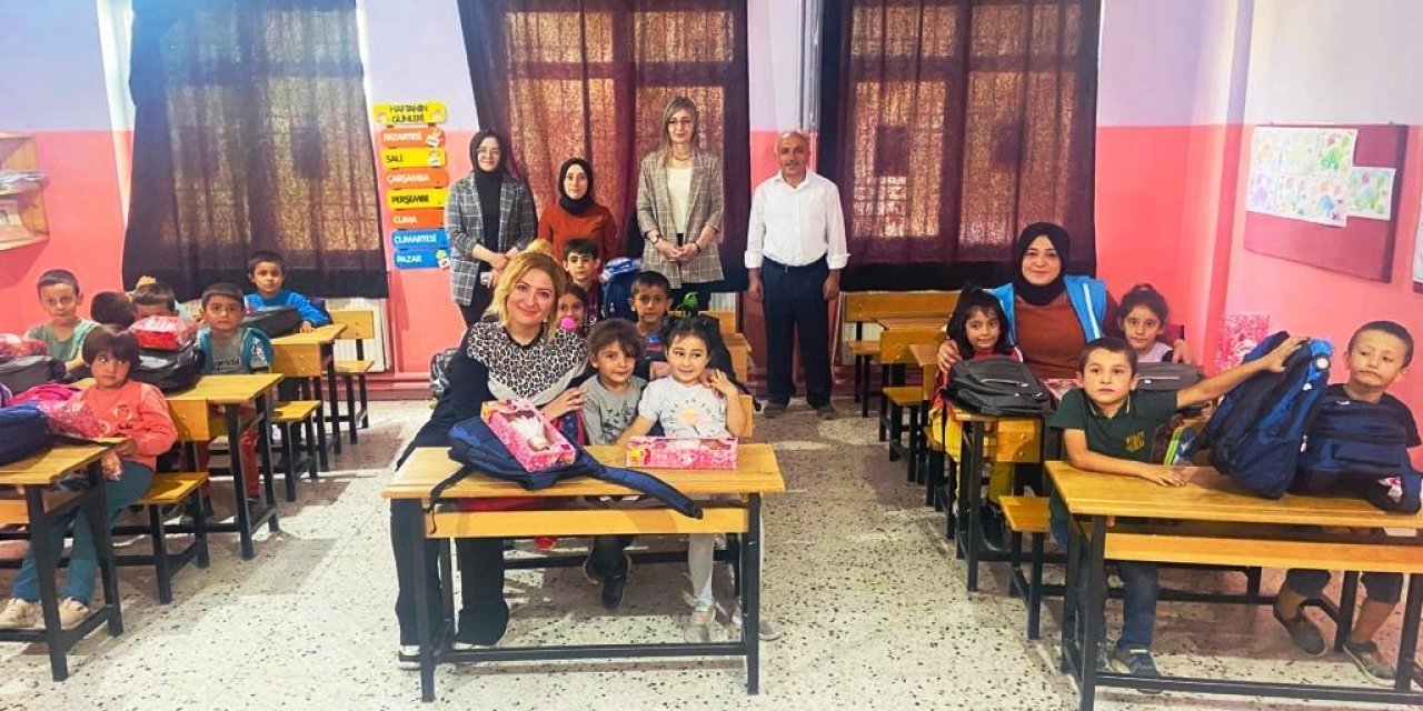 Onikişubat’ta öğrencilere kırtasiye desteği
