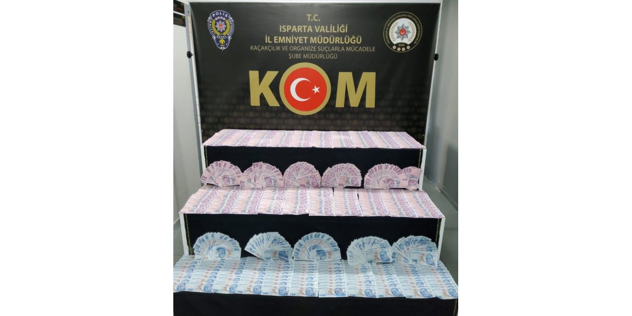 Isparta’da 142 bin TL sahte para ele geçirildi