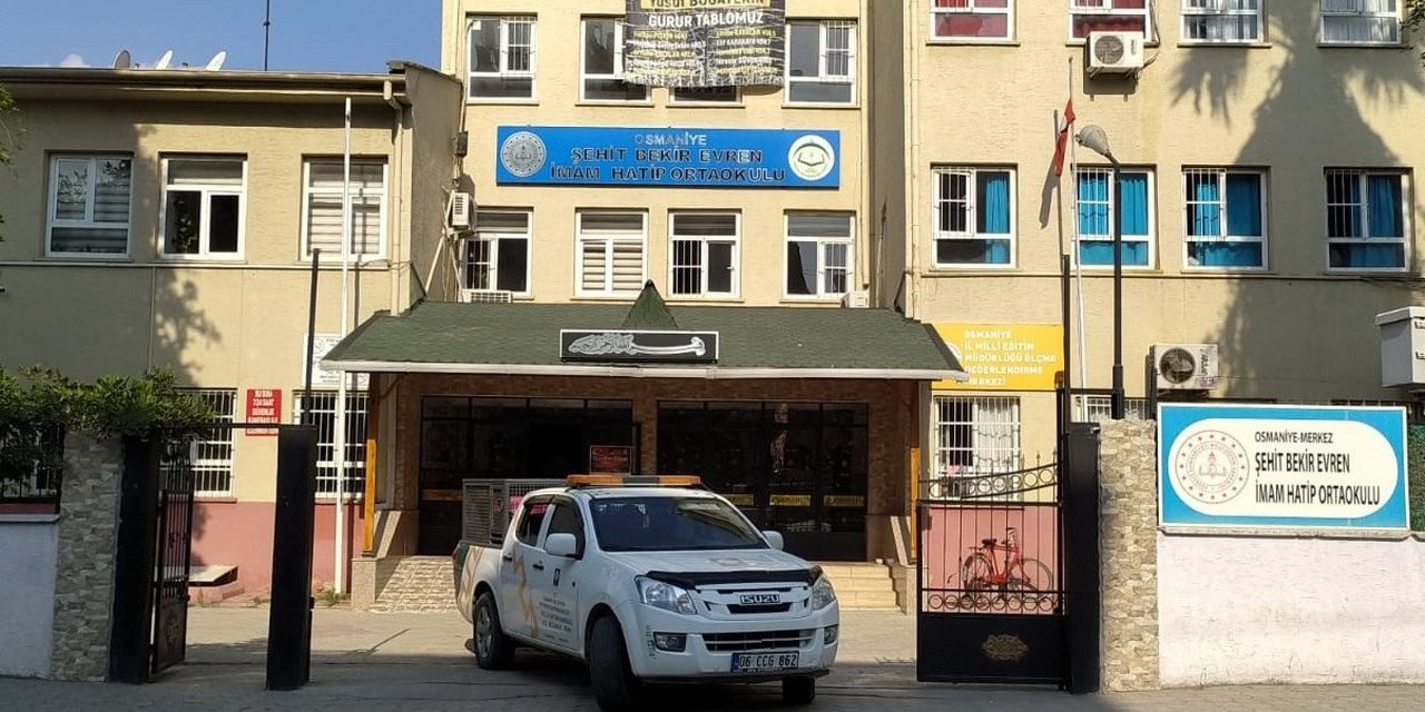 Osmaniye’de kedi evleri kamusal alanlarda “can dostlara” yuva olacak