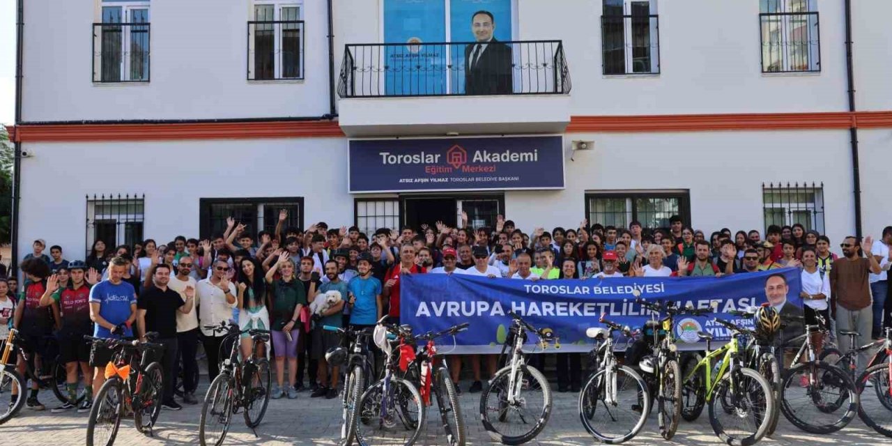 Toroslar’da bisikletli sürüş ve arabasız gün etkinliği yapıldı