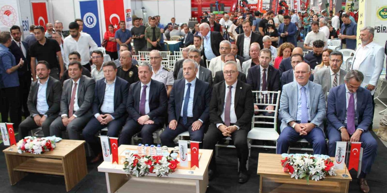 Uşak "Tarım ve Hayvancılık Teknolojileri Fuarı" kapılarını açtı