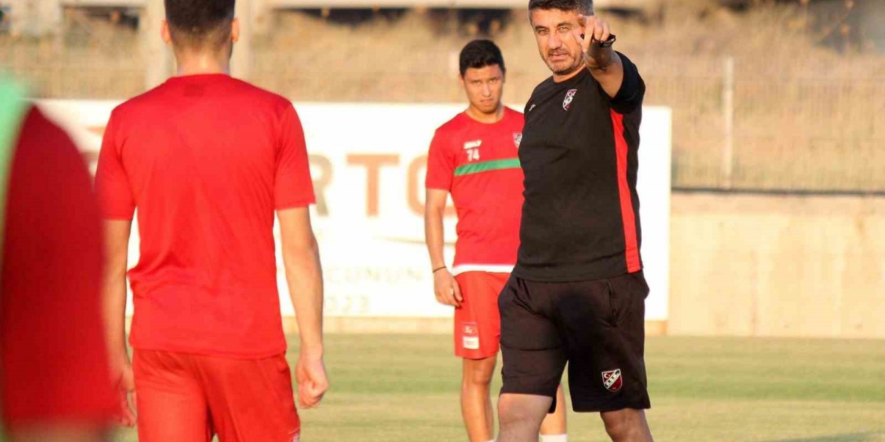 Ersin Aka: "Ligin üzerinde bir kadro kurduk"