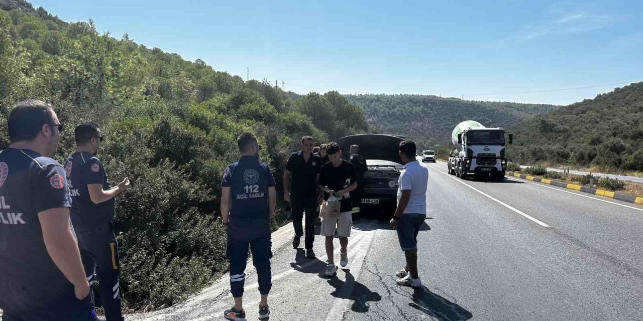 İtfaiyenin hızlı müdahalesi, otomobili yanmaktan kurtardı