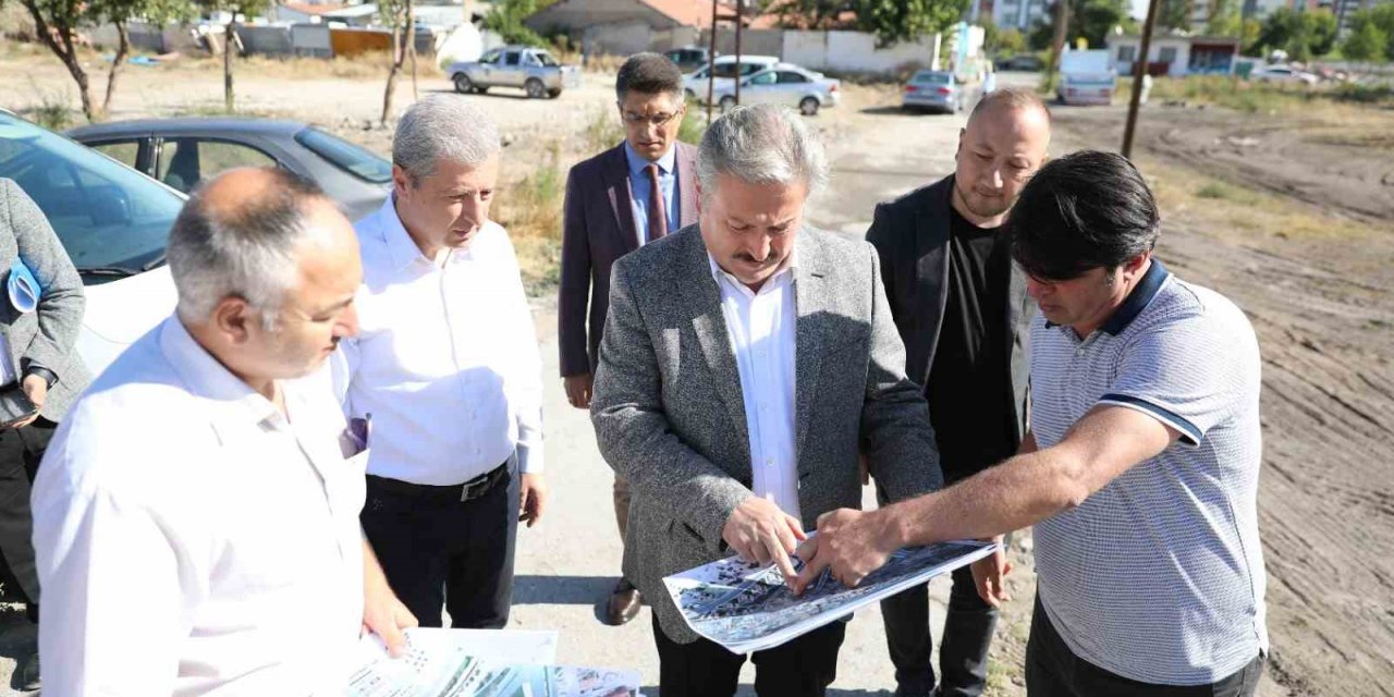 Kazım Karabekir’de 20 Blok 800 daire için yıkım çalışmaları yapılıyor