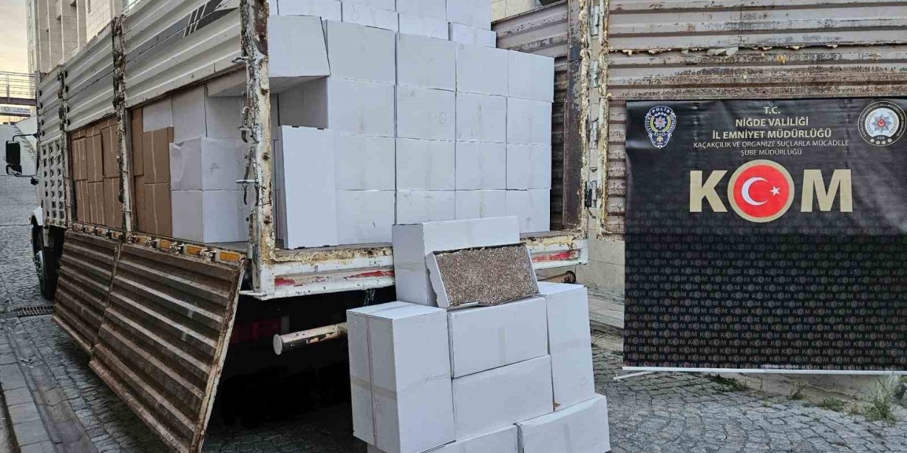 Niğde’de kaçakçılık operasyonu: Milyonlarca kaçak makaron ele geçirildi