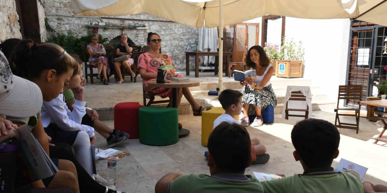 Kuşadalı çocuklara edebiyat sevgisi kazandırılıyor