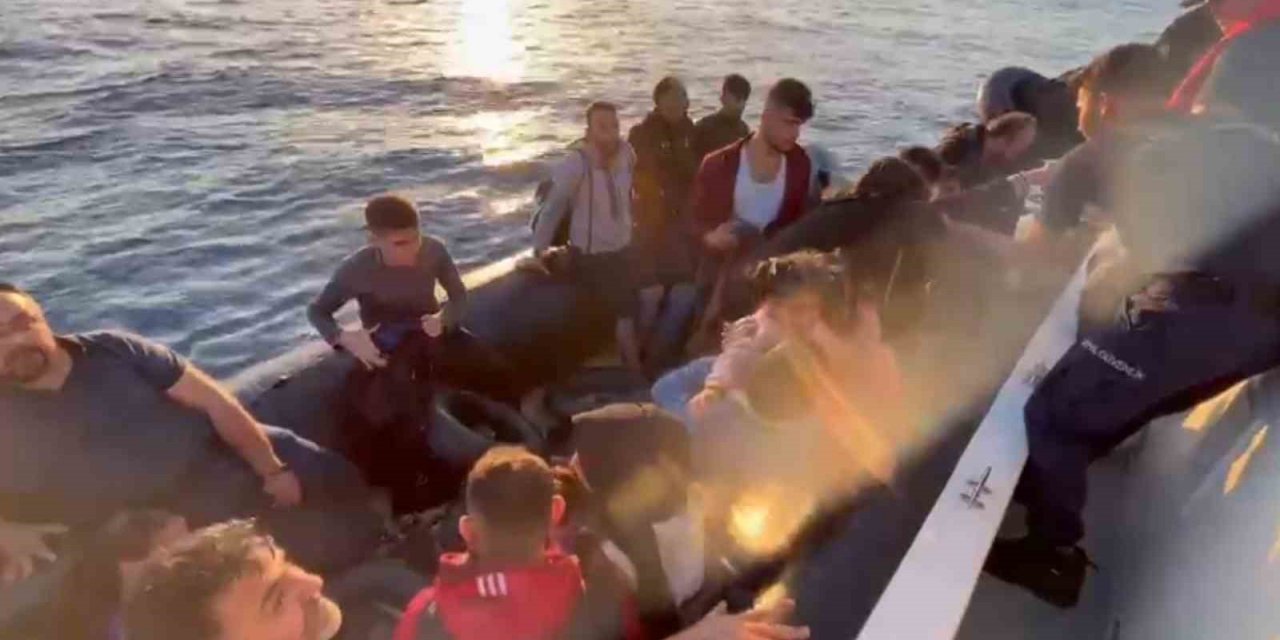 Kuşadası açıklarında 35 düzensiz göçmen yakalandı