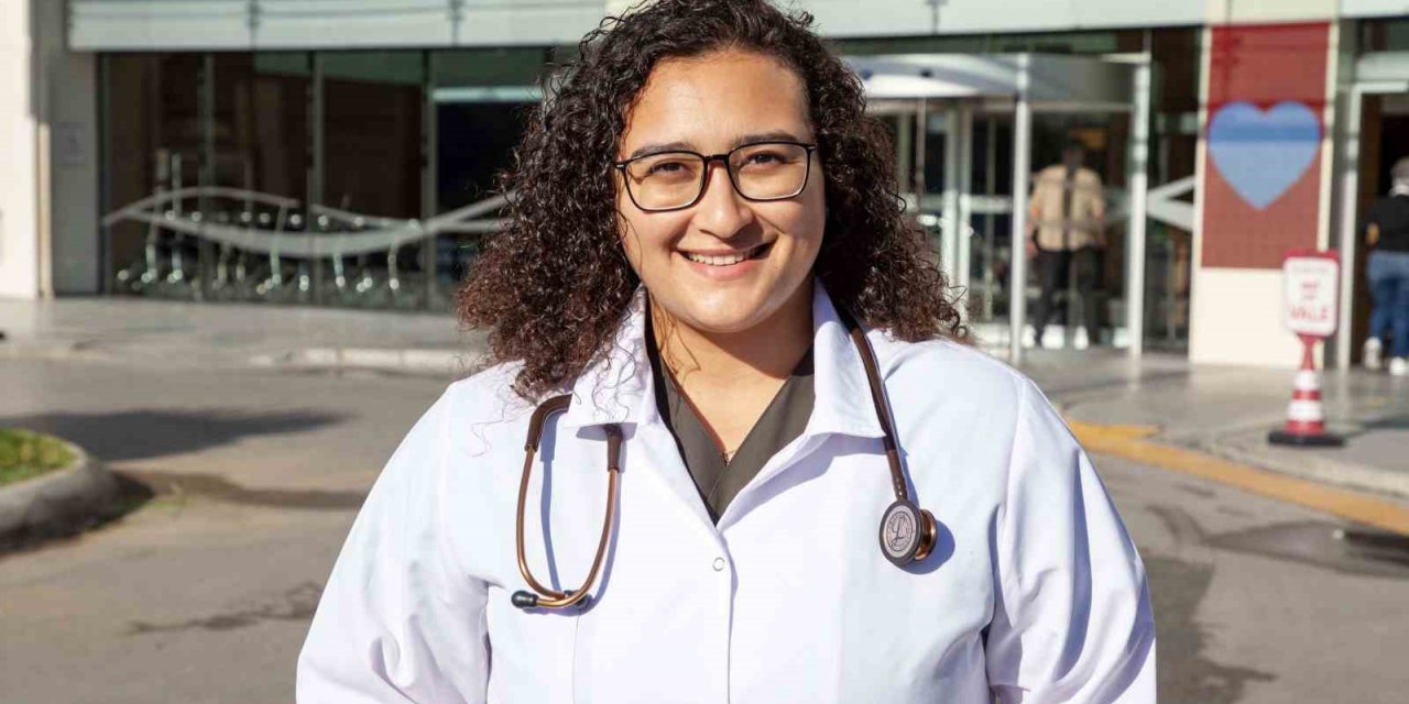 Avrupa’daki öğrencilere ‘İzmirli’ başkan