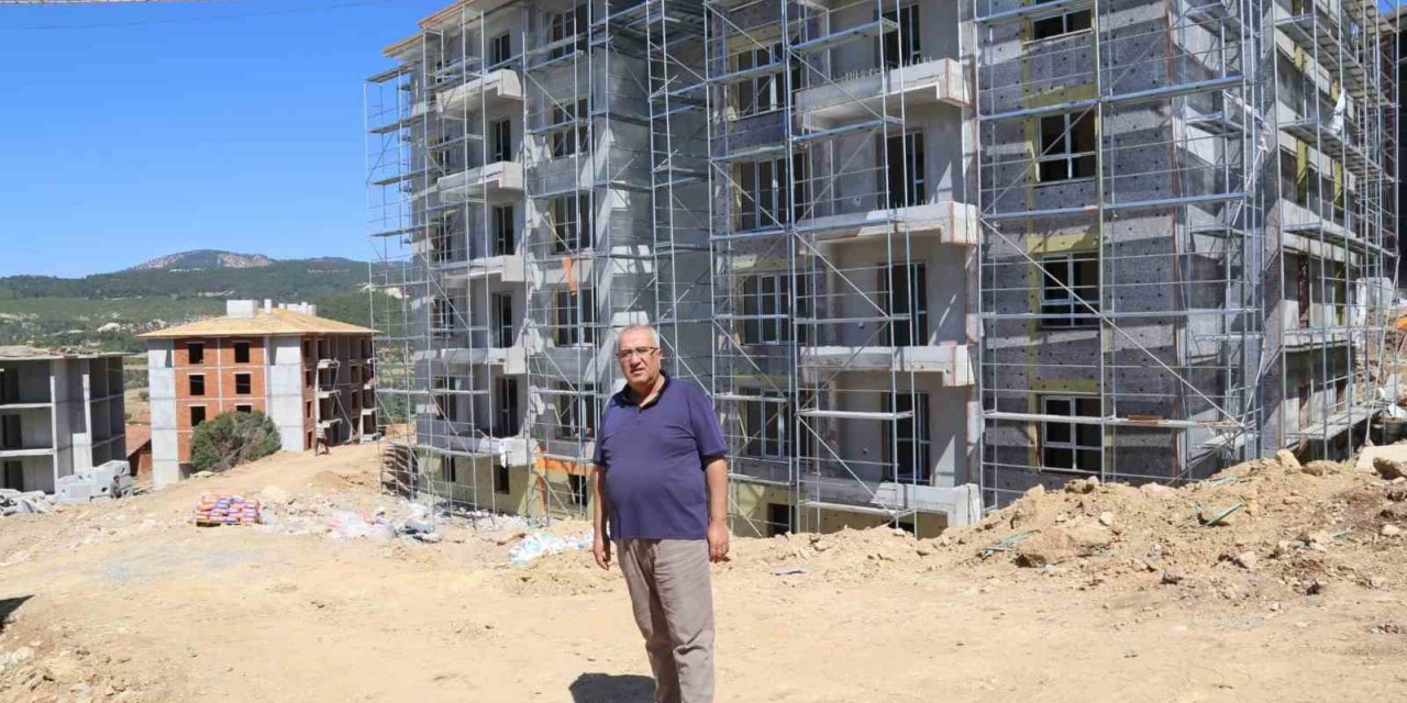 Başkan Cengiz Arslan, TOKİ konutlarını denetledi