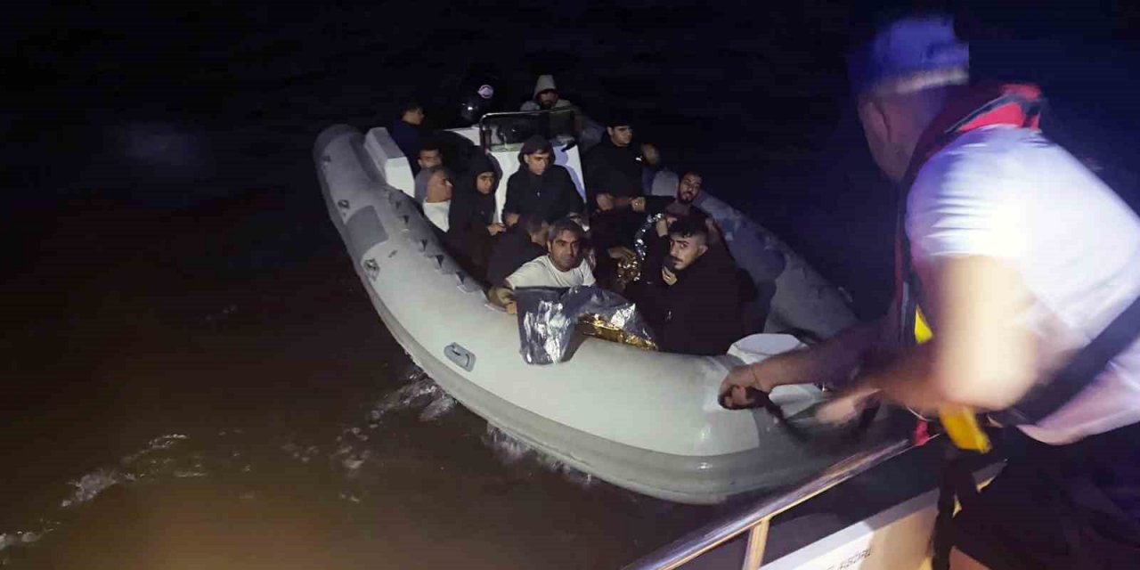 Yunanistan geri itti, Türk Sahil Güvenlik kurtardı