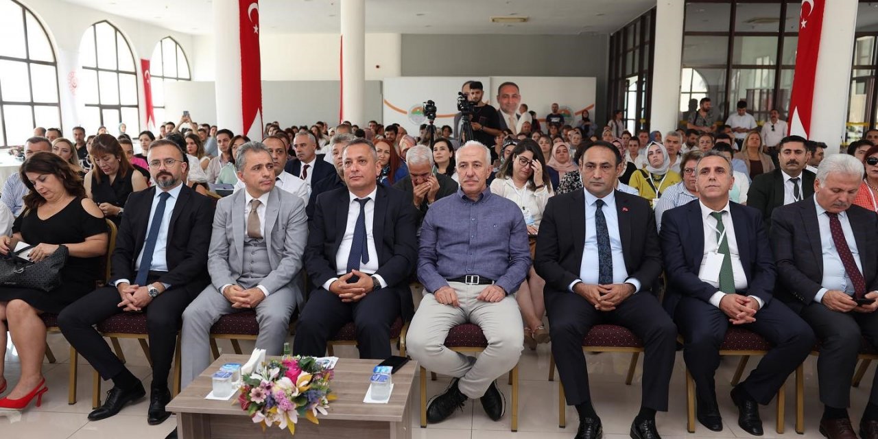 Mersin’de Aile Çalıştayı düzenlendi