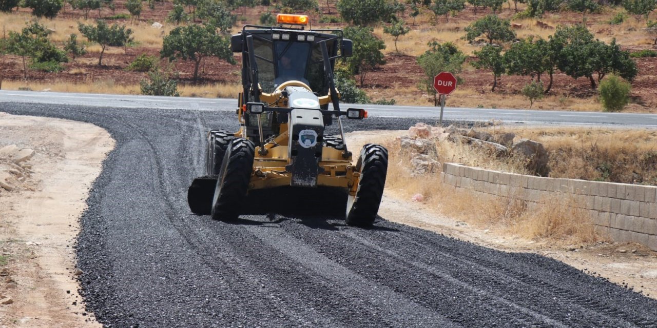 Bozova Belediyesinden kırsalda yol seferberliği