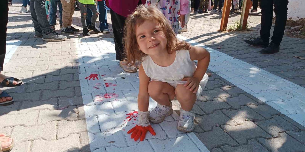 Öğrencilerden “Trafikte ben de varım” etkinliği