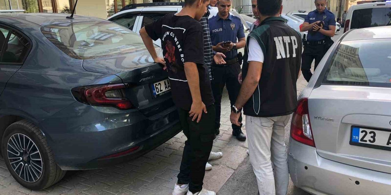 Elazığ’da okul önlerinde denetim sürüyor