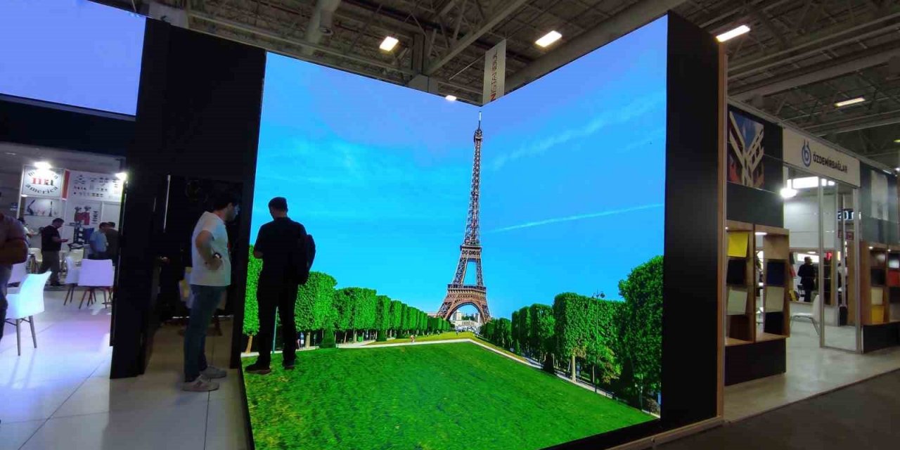 Açık hava reklamları LED ekranlara talebi artırdı