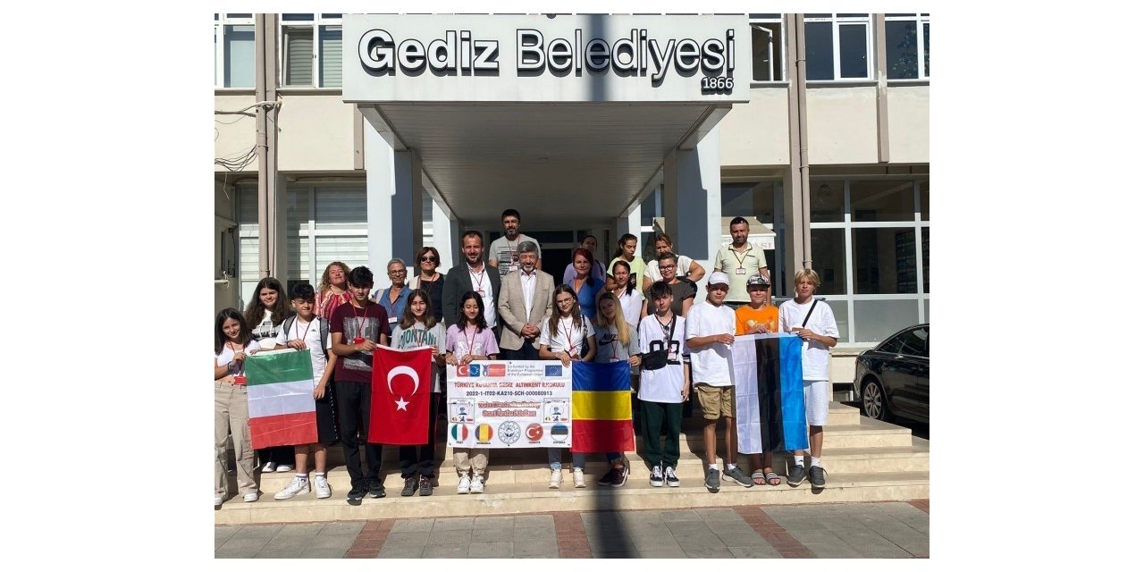 Erasmus öğrencilerinden, Başkan Akçadurak’a ziyaret