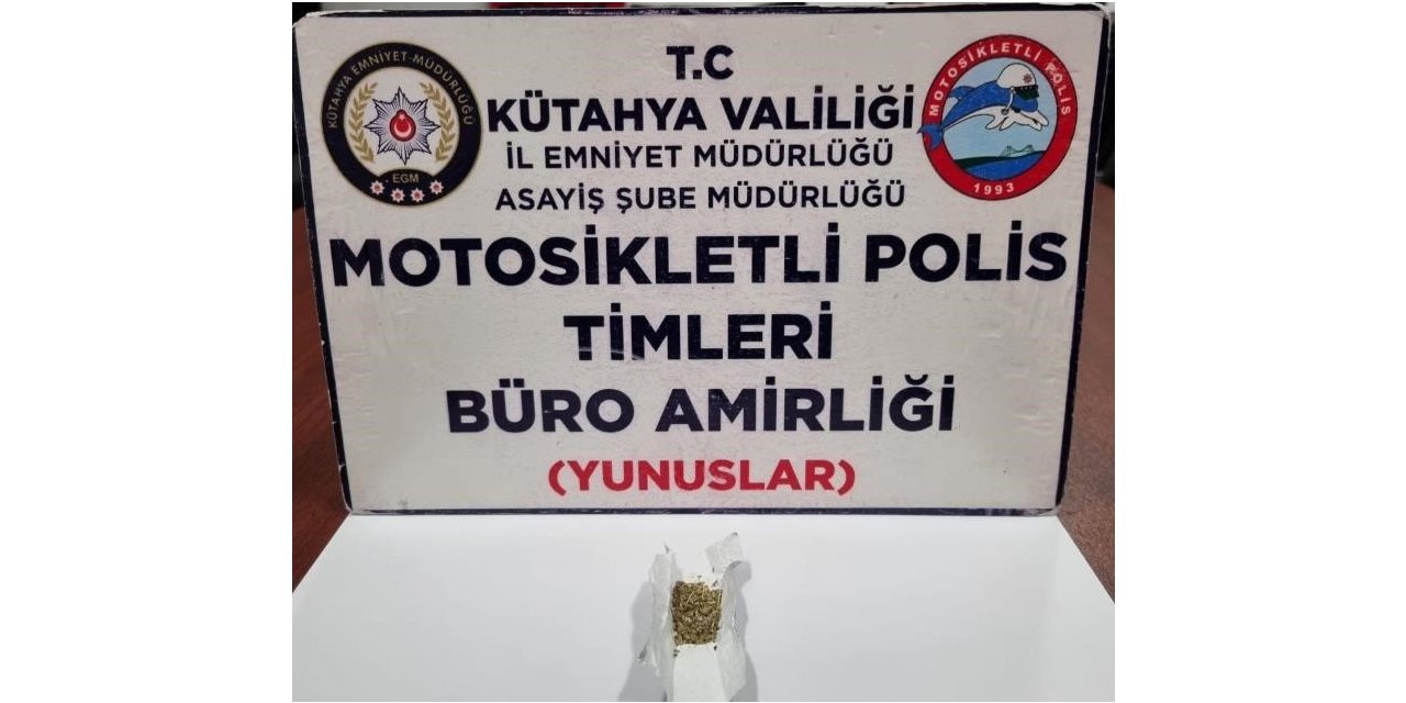 Kütahya’da ehliyetsiz sürücü uyuşturucuyla yakalandı