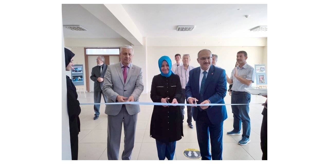 Gediz Kız Anadolu İmam Hatip Lisesi’nde tiyatro atölyesi açılışı gerçekleşti