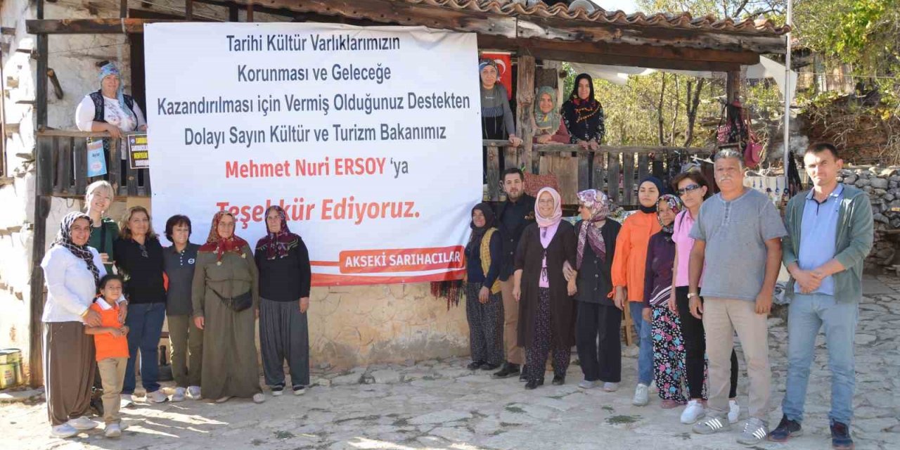 Beton yapı bulunmayan ve düğmeli evleri ile meşhur köye  koruma amaçlı imar planı