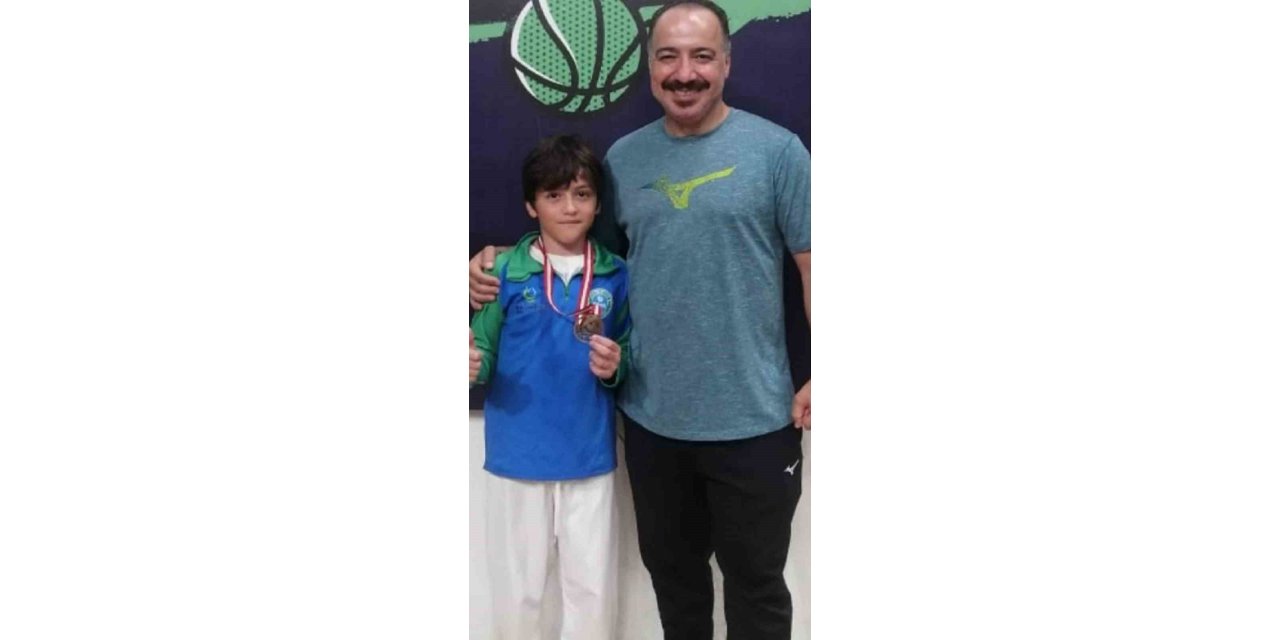 Çayırova Belediyesi sporcularından 8 madalya birden