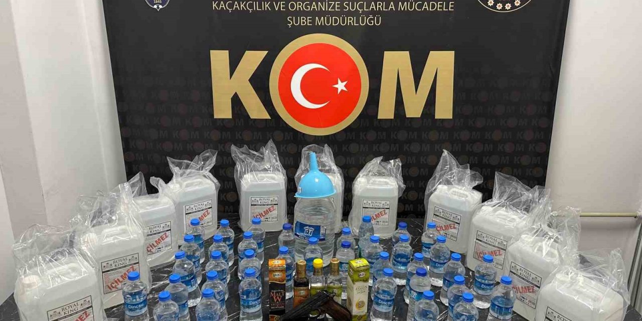 Kütahya’da sahte alkol üretip sattığı iddia edilen 2 kişinden 1’i tutuklandı