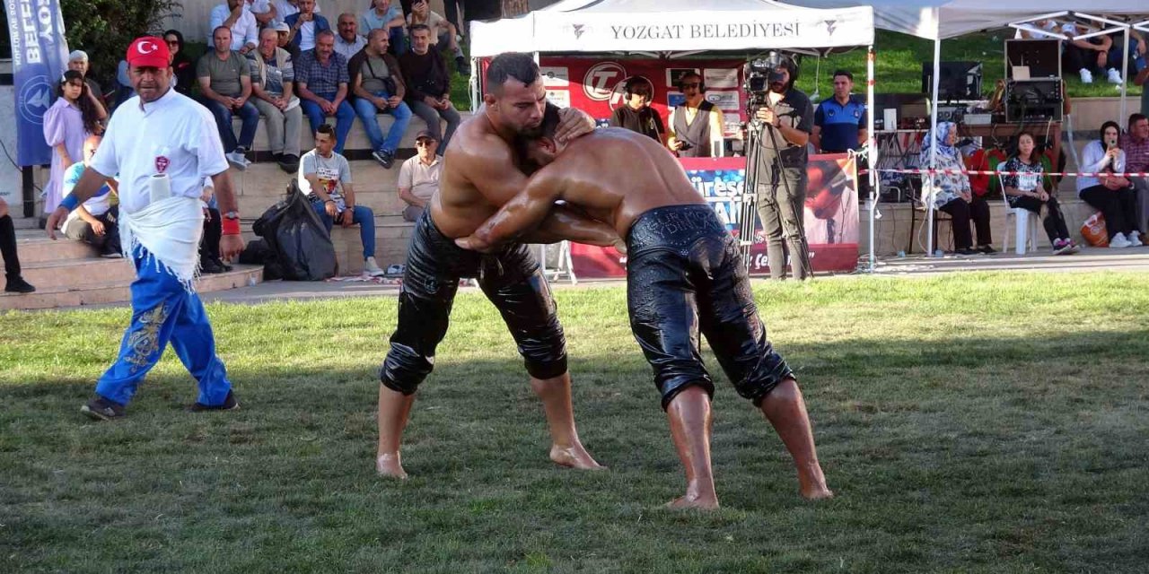 Yozgat 1. Yağlı Pehlivan Güreşleri’nin başpehlivanı Yusuf Can Zeybek oldu