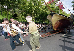 Fetih'i kutlamak gericilik mi?