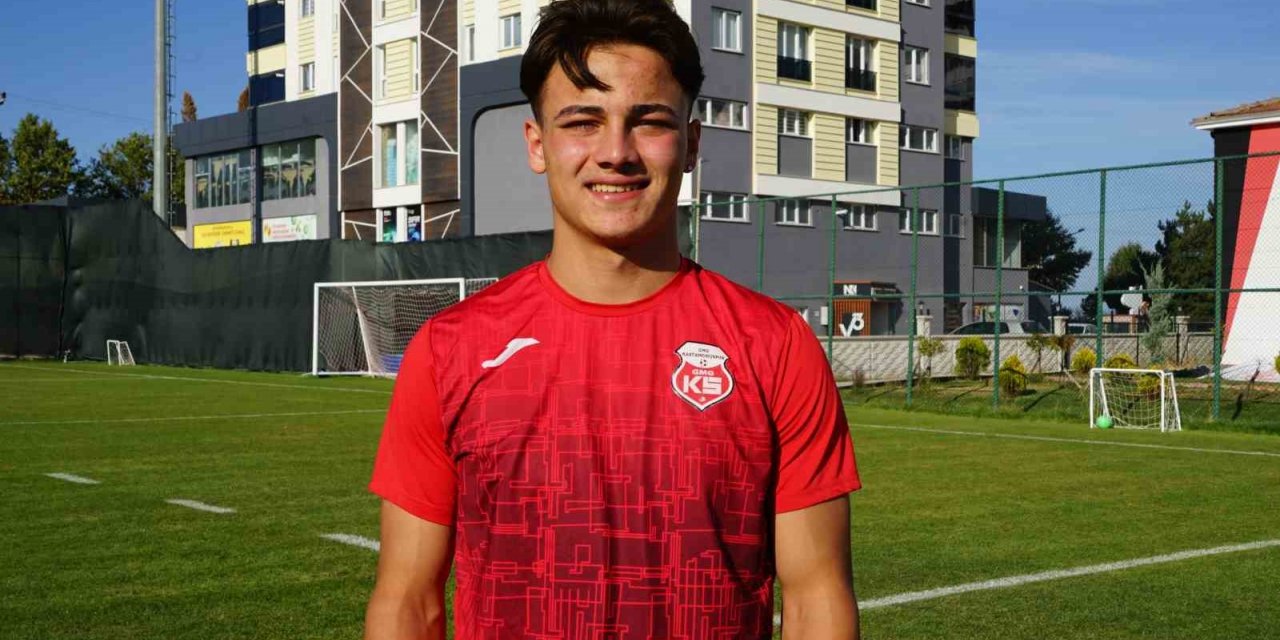 Alptekin Çaylı: "Süper Lig’de oynayabilmek için kendimi hazırlıyorum"