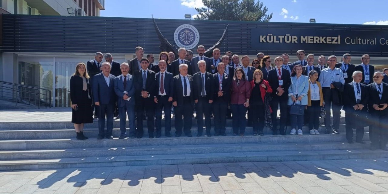 TÜBA Asli Üyesi Rektör Alma, “Biyoçeşitlilik, Tarım ve Gıda Sempozyumu”na Katıldı