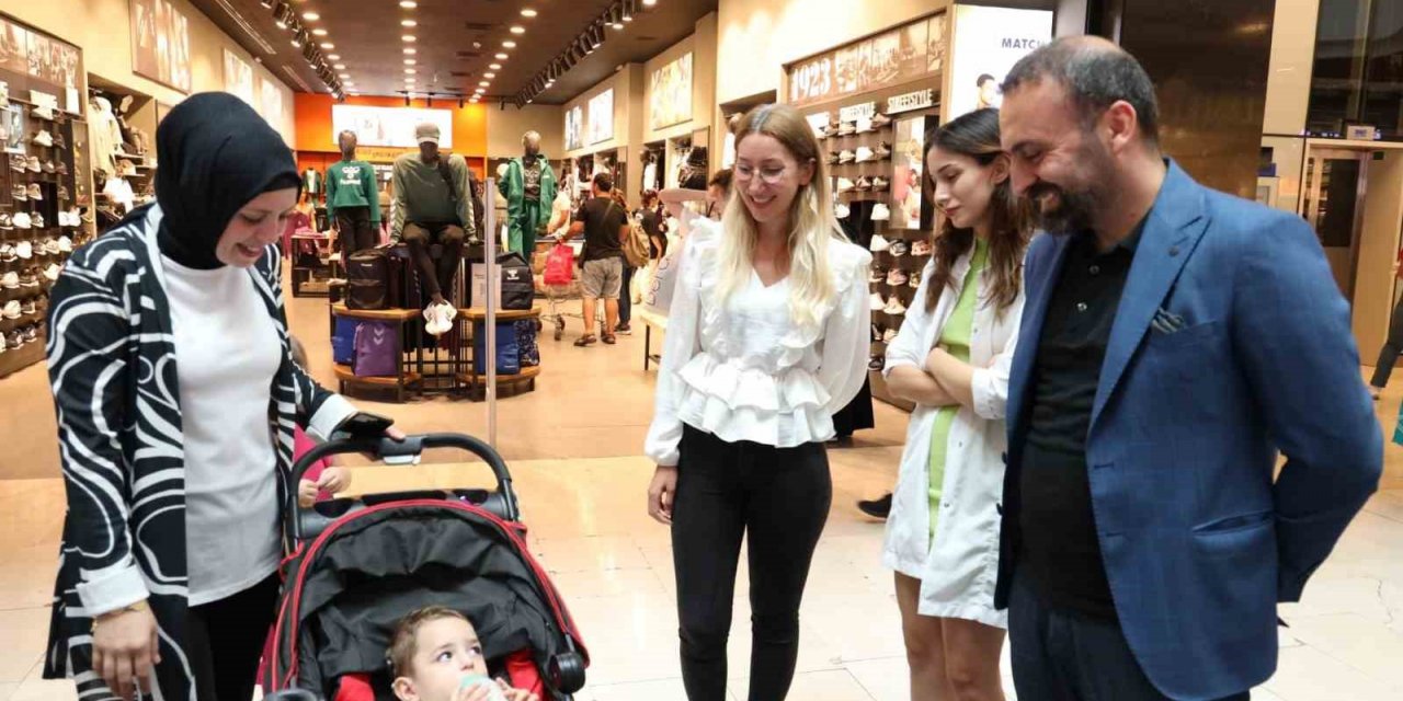 Doç. Dr. Özdemir: “Biyonik kulak ameliyatı ile işitme yetileri tamamen geri kazanılabilir”