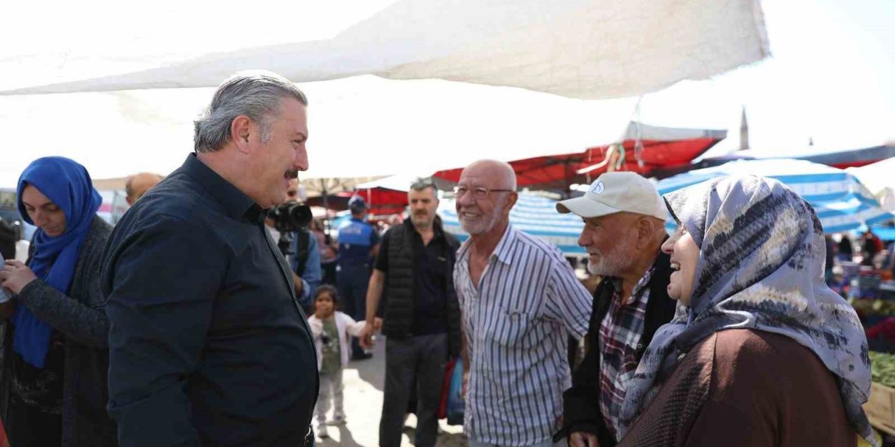 Başkan Palancıoğlu köy pazarını gezdi